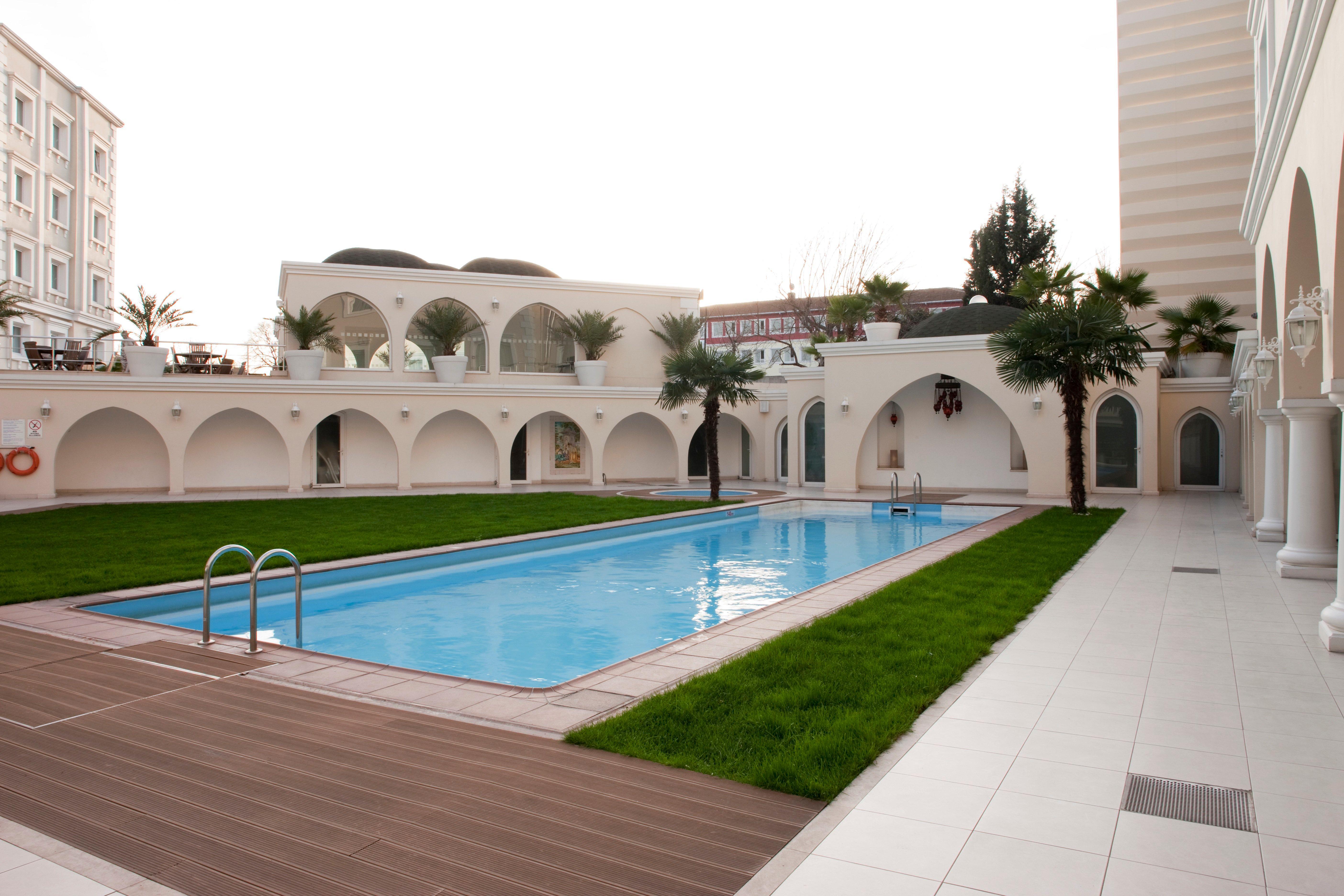 Holiday Inn Istanbul City By Ihg Tiện nghi bức ảnh The swimming pool
