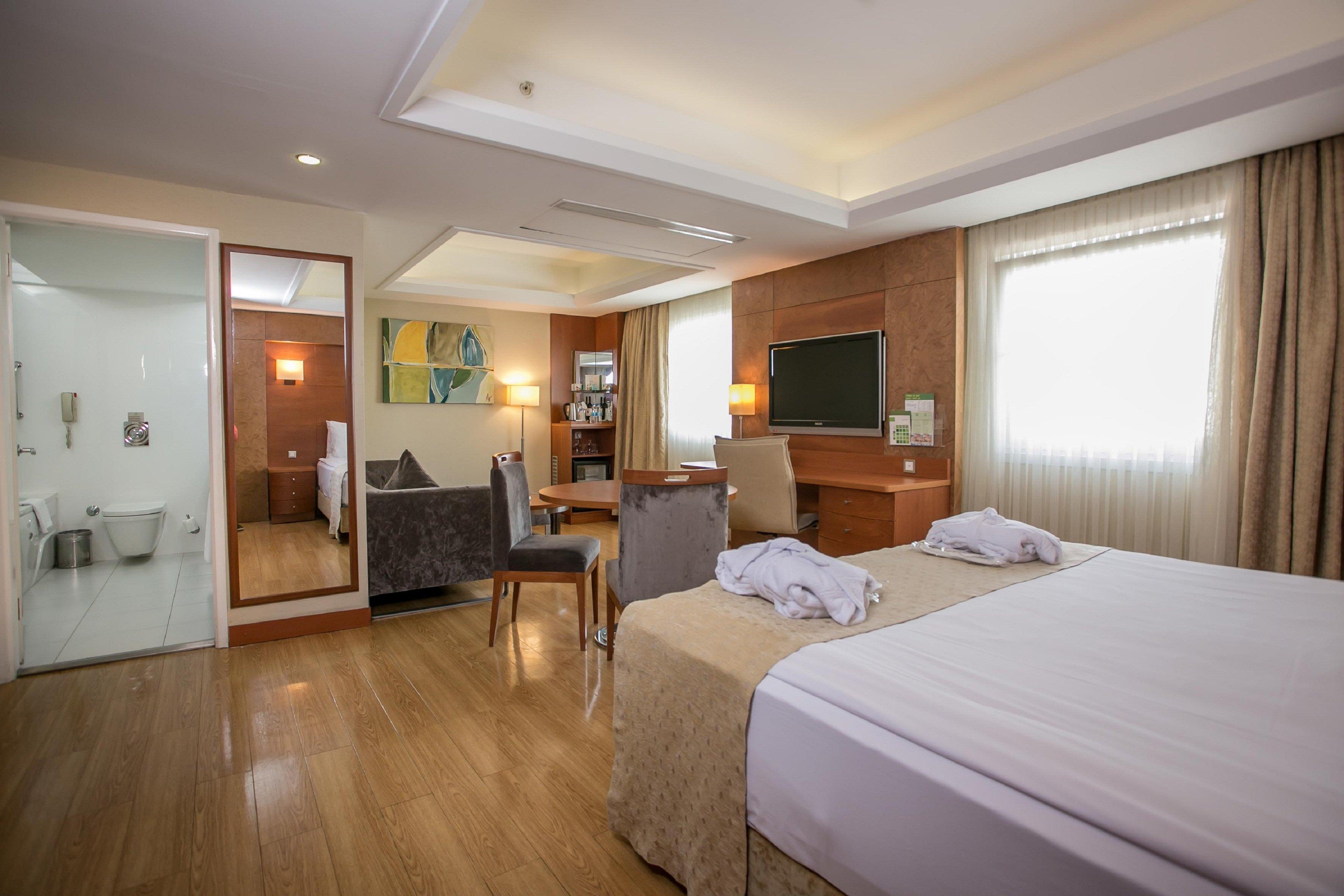 Holiday Inn Istanbul City By Ihg Ngoại thất bức ảnh Suite