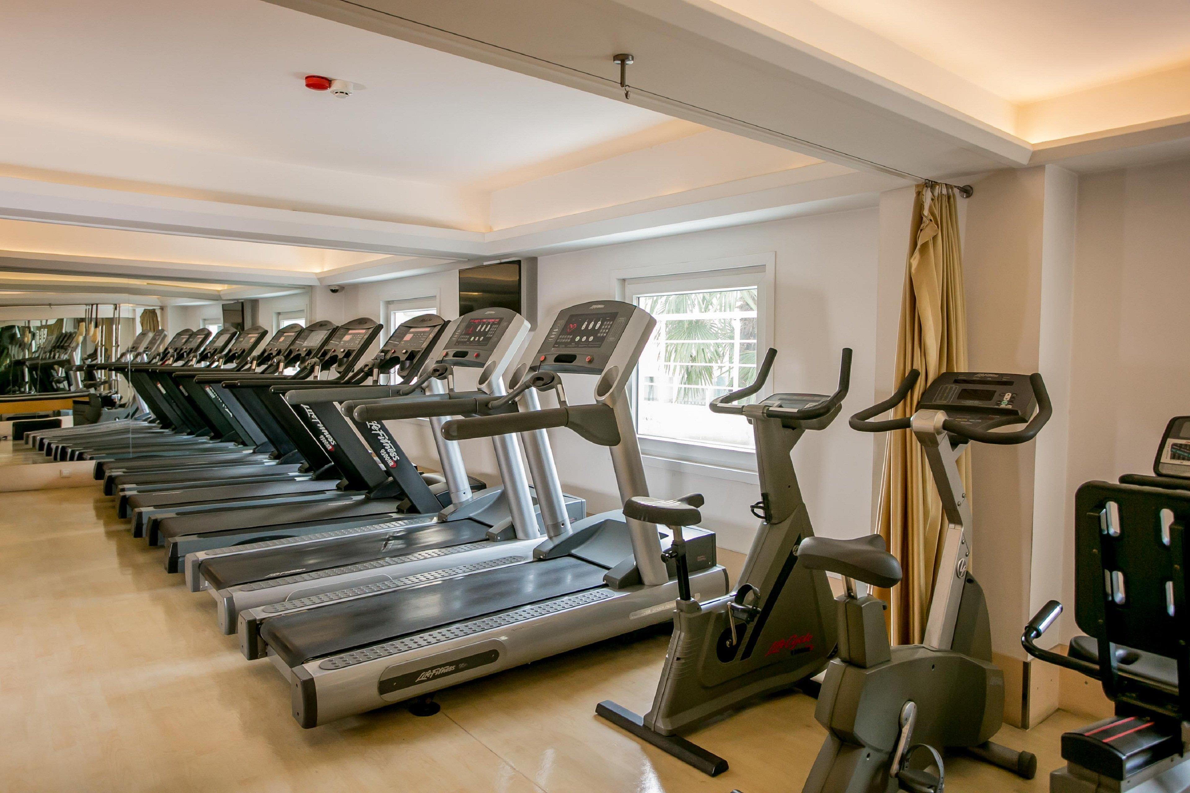 Holiday Inn Istanbul City By Ihg Ngoại thất bức ảnh The gym at the hotel