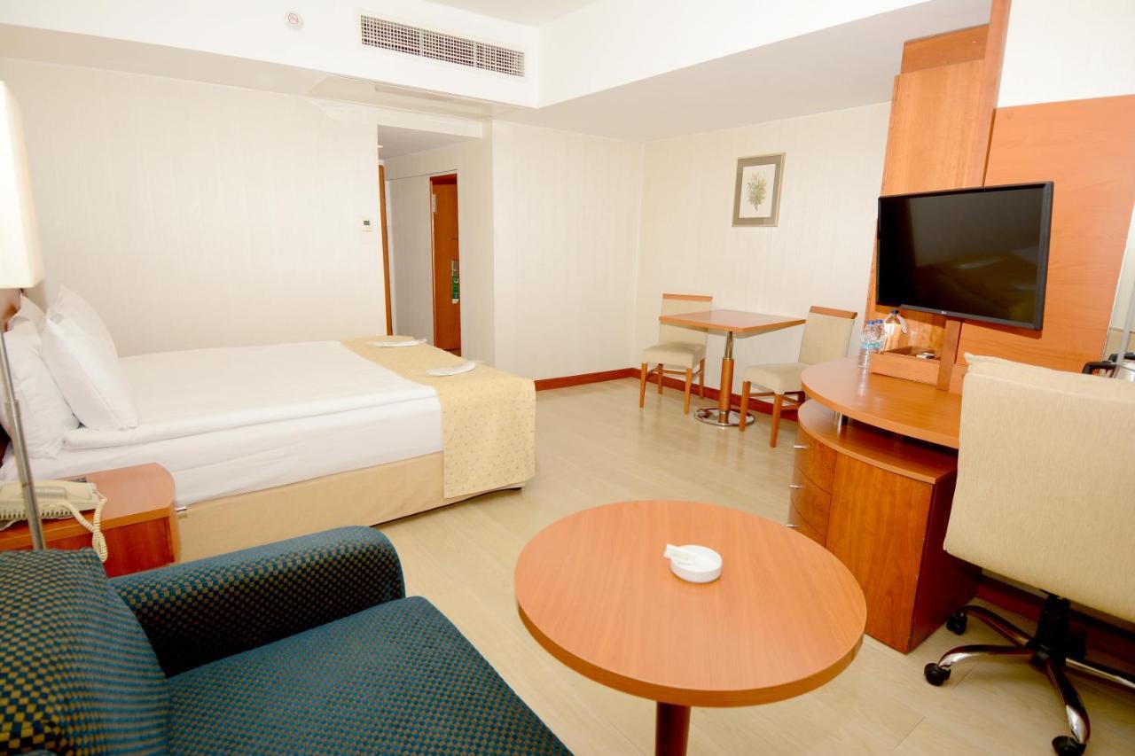 Holiday Inn Istanbul City By Ihg Ngoại thất bức ảnh