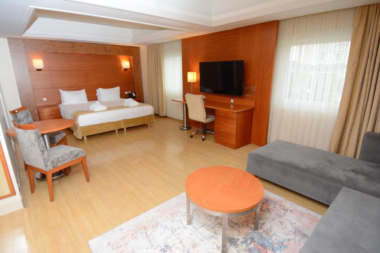 Holiday Inn Istanbul City By Ihg Ngoại thất bức ảnh